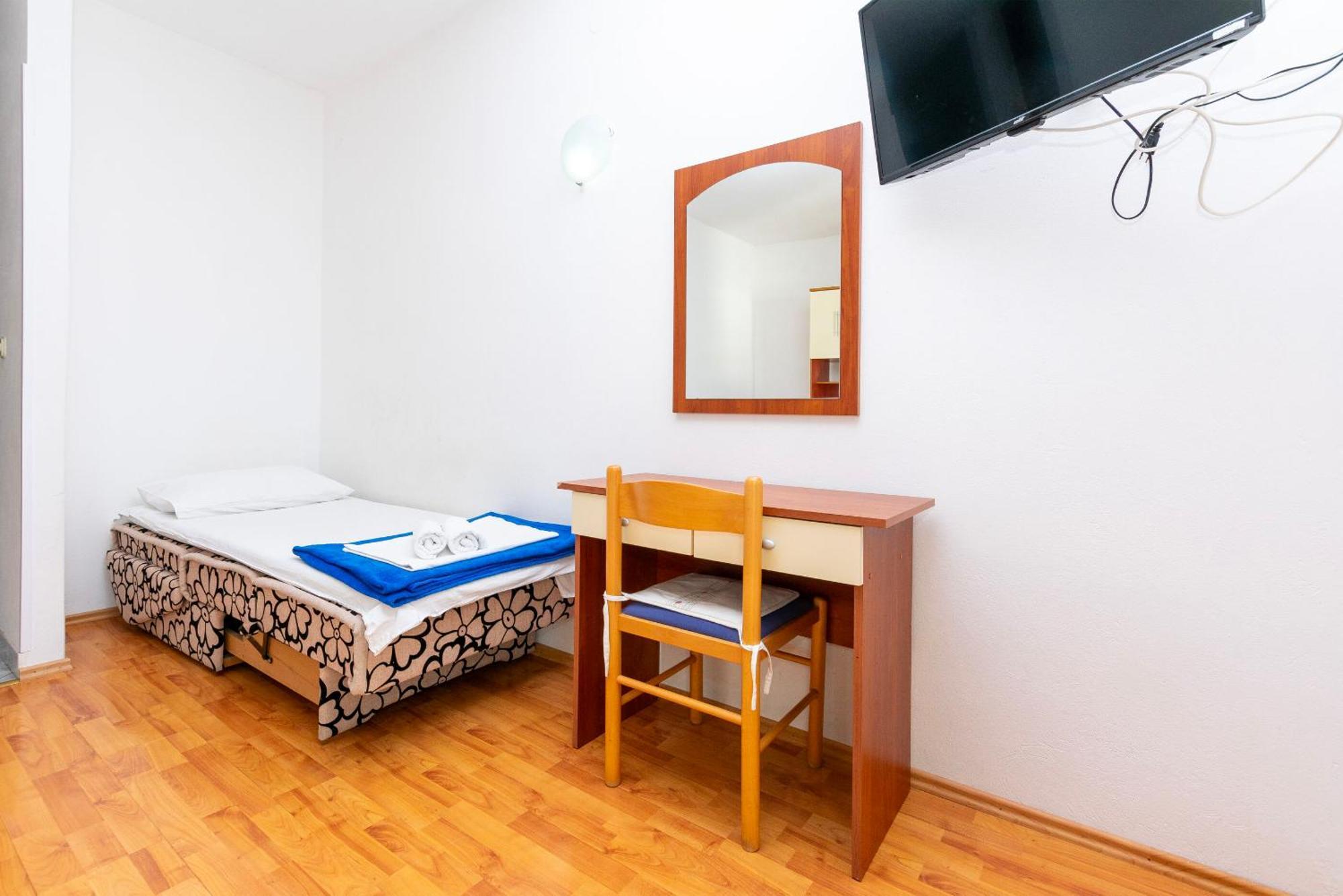 Apartments Ivo - Sea View; พิสัก ภายนอก รูปภาพ