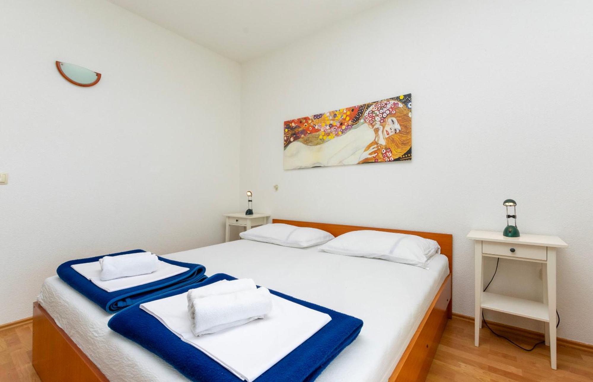 Apartments Ivo - Sea View; พิสัก ภายนอก รูปภาพ