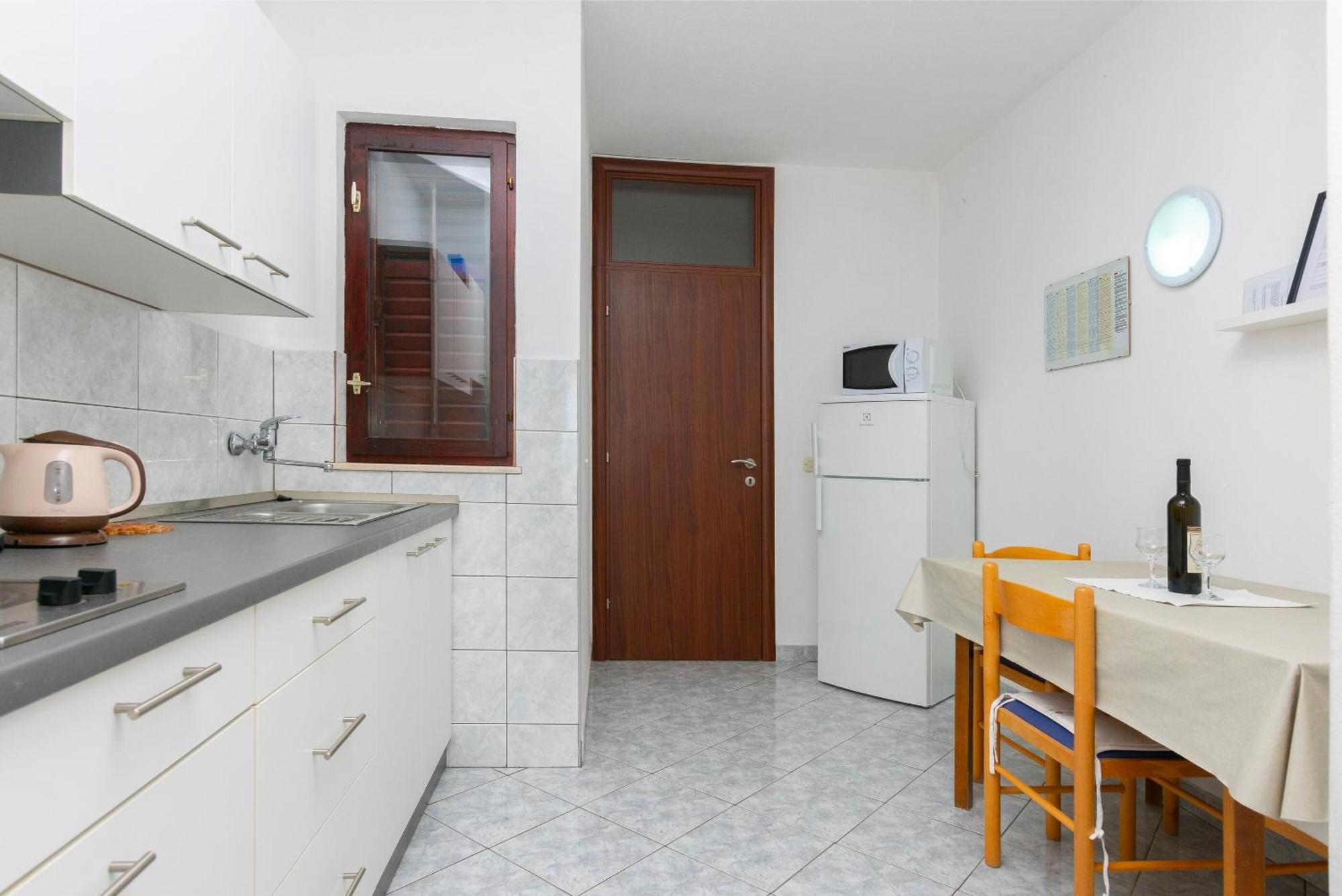 Apartments Ivo - Sea View; พิสัก ภายนอก รูปภาพ